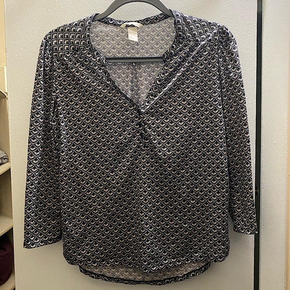 H&M Top - Picture 1 of 3